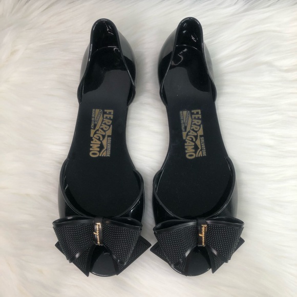 $300 Authentic Ferragamo black jelly flats slipper - Picture 3 of 9